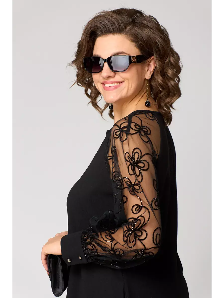 Regina - Classic Midi Dress