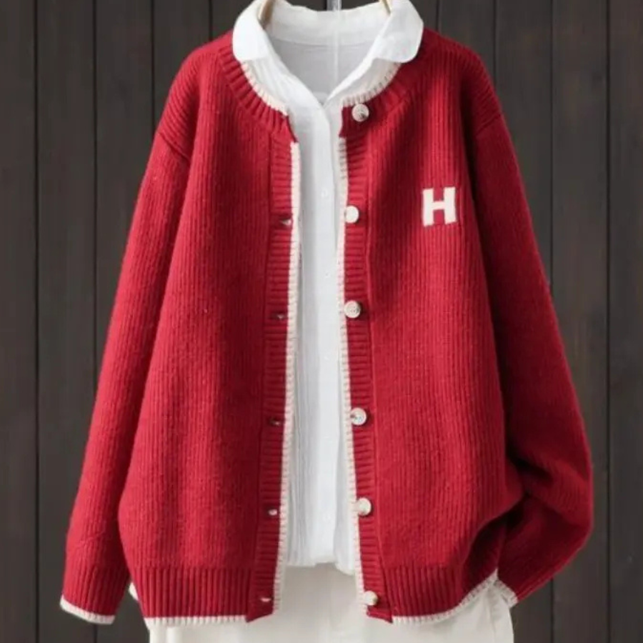 Dorothea - Classic Cardigan