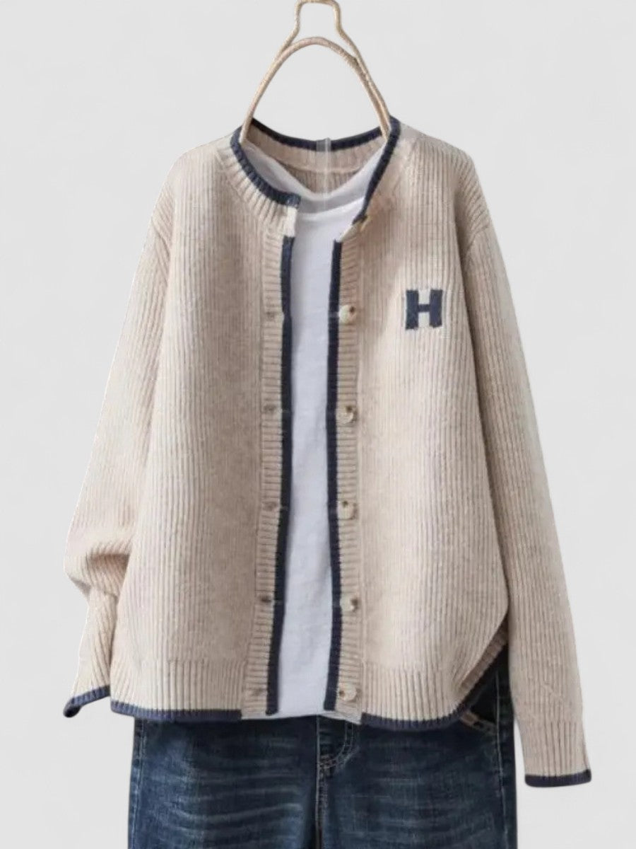 Dorothea - Classic Cardigan
