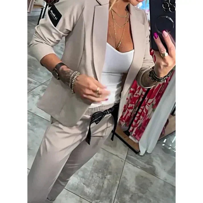 Ella - Elegant Two-Piece Set