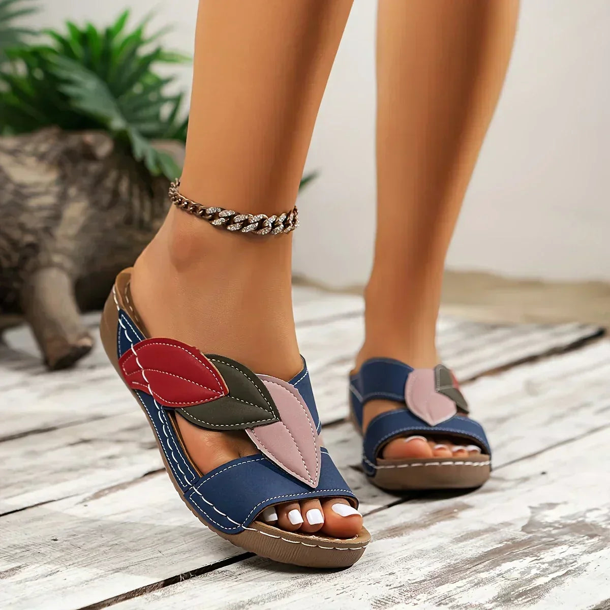Serena - Slip-On Sandals