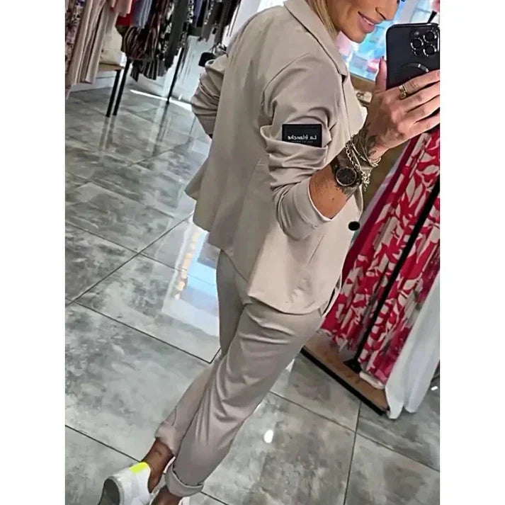 Ella - Elegant Two-Piece Set
