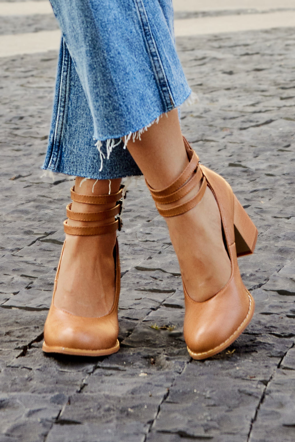 Ashleigh - Smooth Ankle Strap Platform Sandals