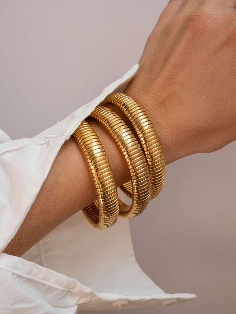 Aria - Ribbed Bangle