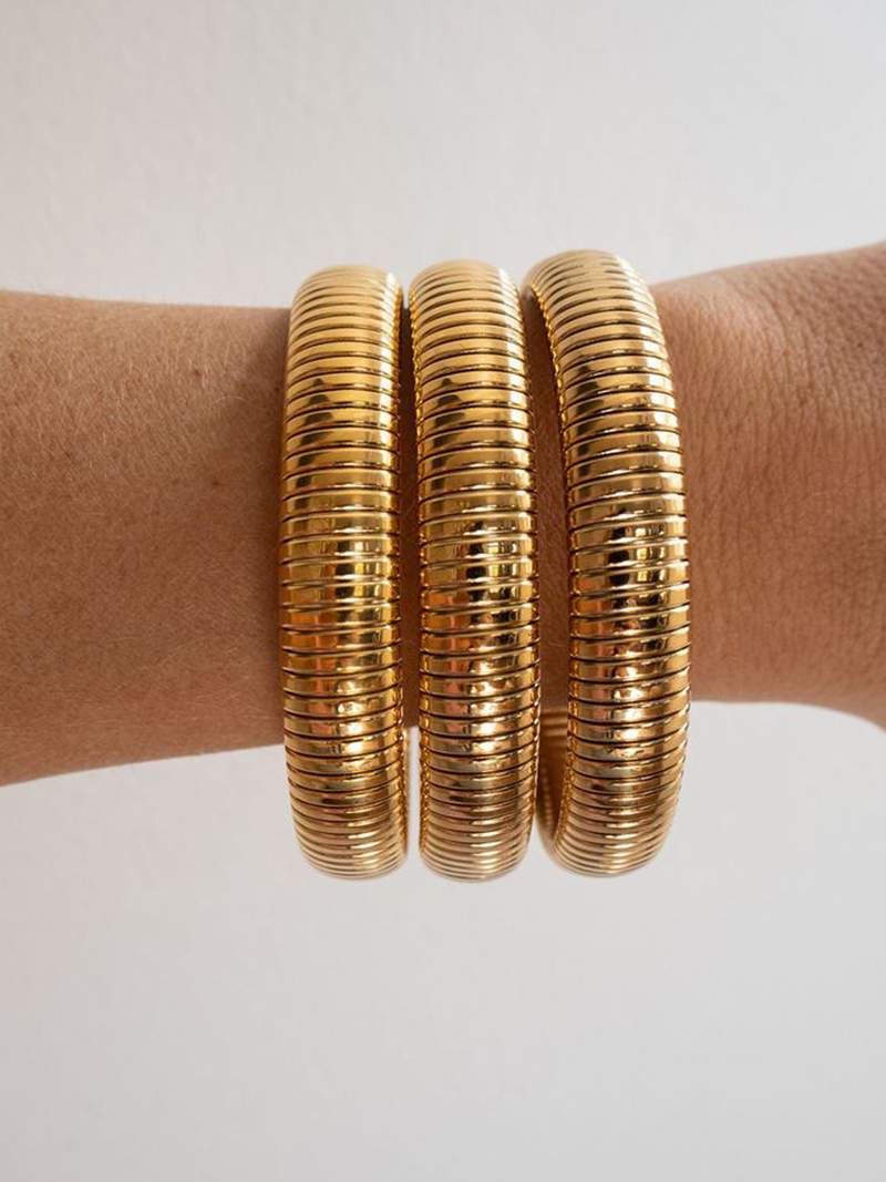 Aria - Ribbed Bangle