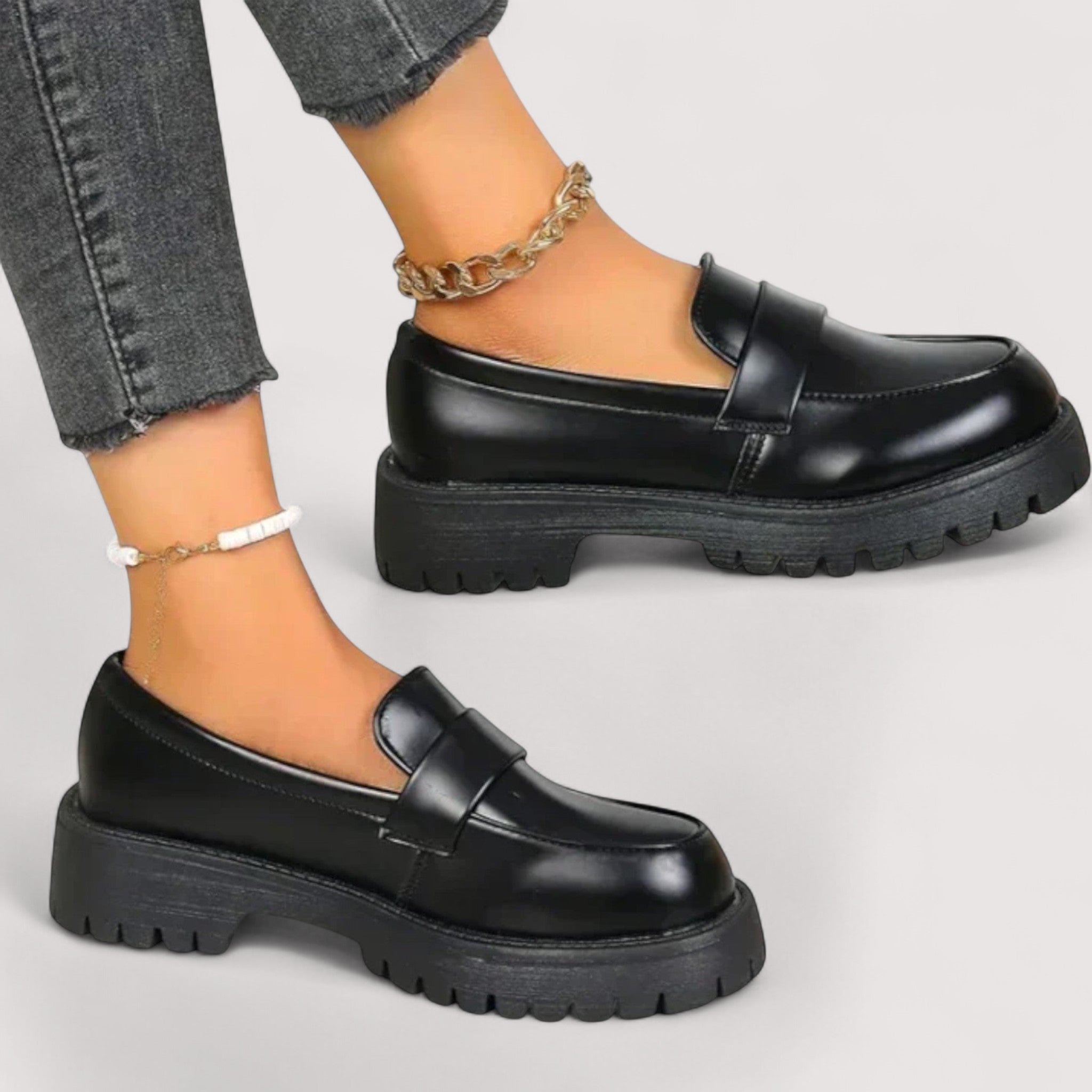 Freya - Practical and Elegant Loafers