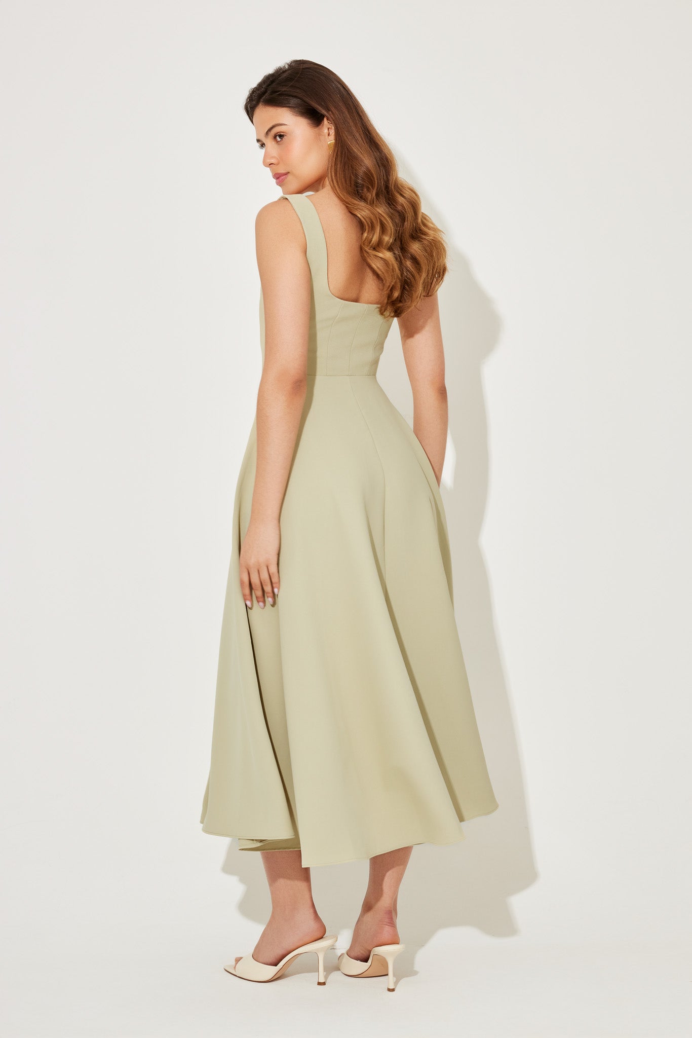 Kiara - Elegant Midi Dress