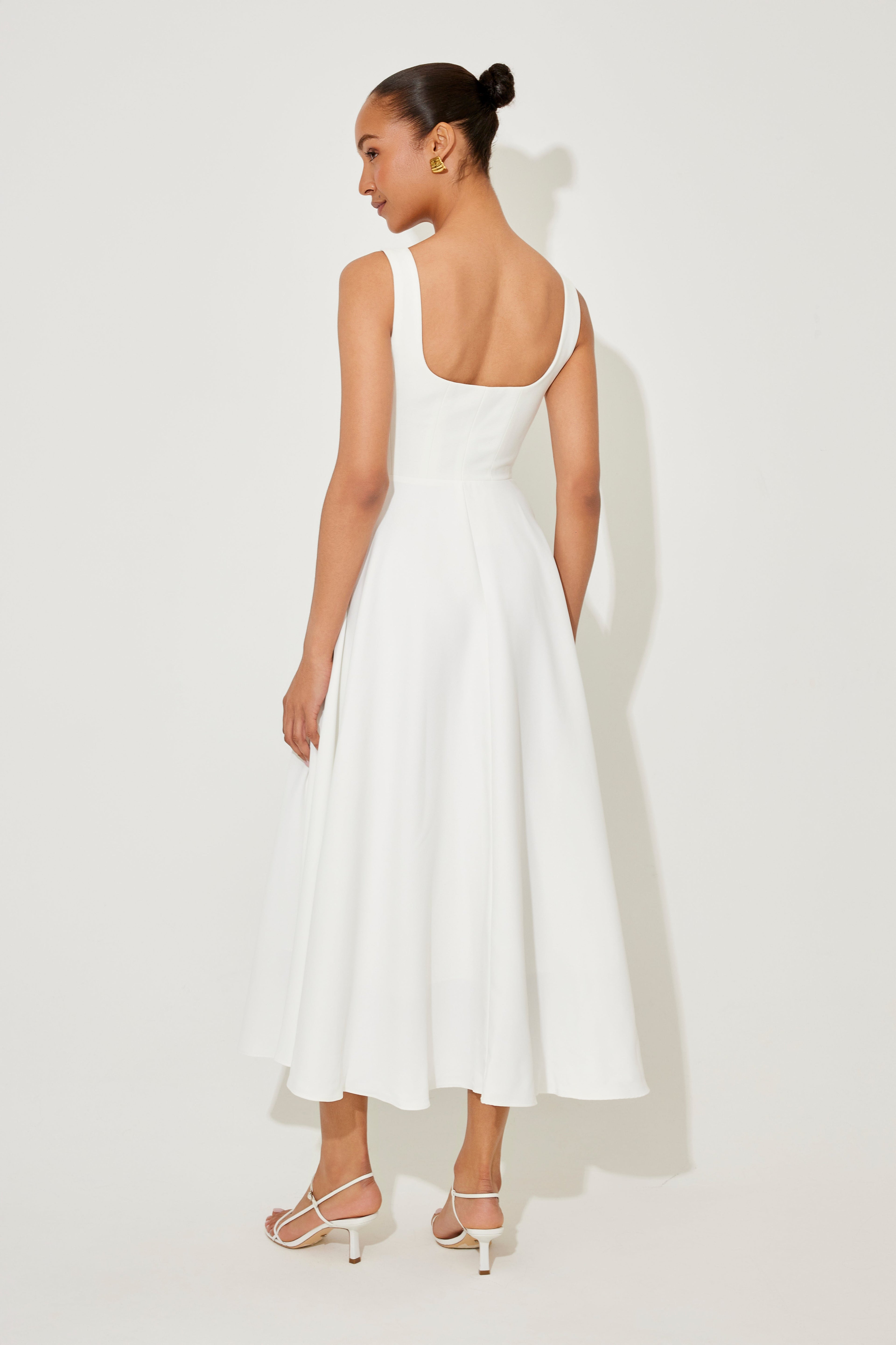 Kiara - Elegant Midi Dress