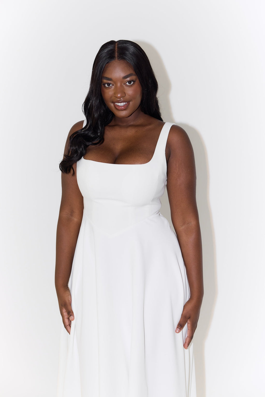 Kiara - Elegant Midi Dress