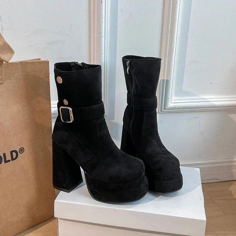Phoebe - Urban Buckle Boots