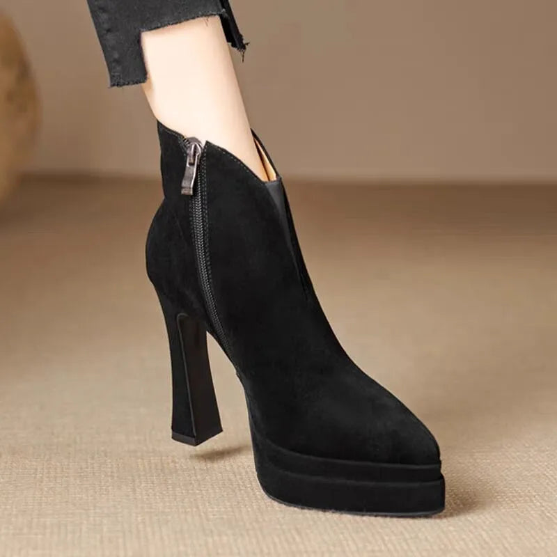 Tahlia - Retro Modern Boots