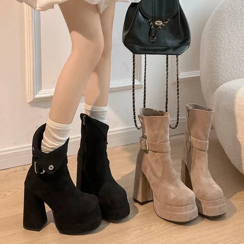 Phoebe - Urban Buckle Boots