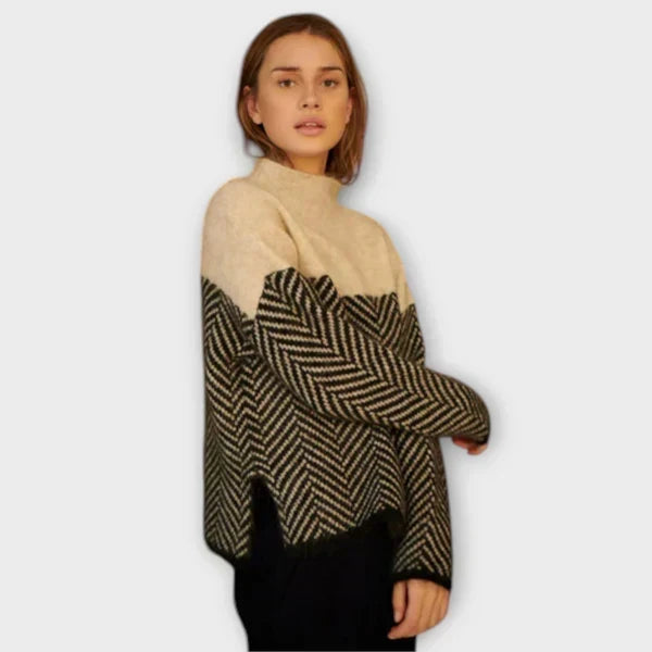 Renee - Soft Turtleneck Sweater