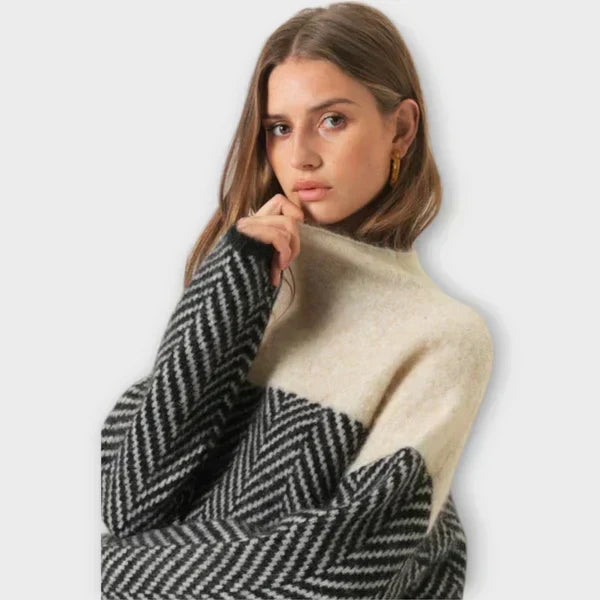 Renee - Soft Turtleneck Sweater
