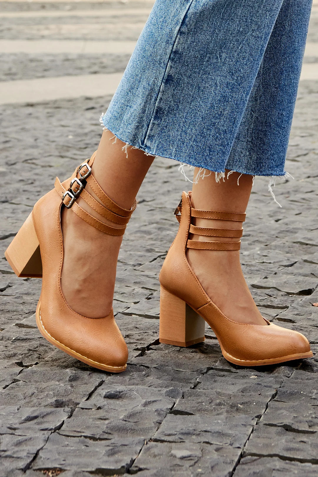 Ashleigh - Smooth Ankle Strap Platform Sandals