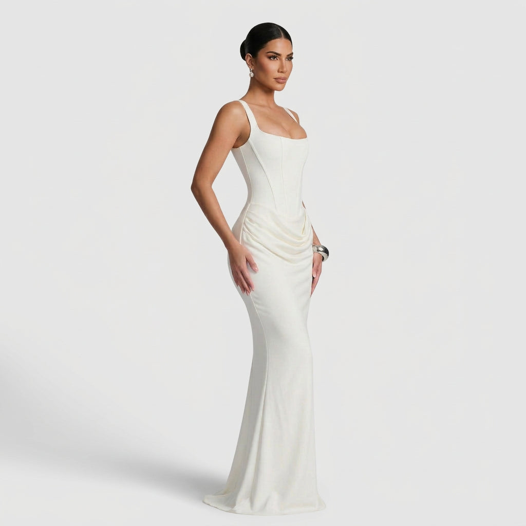 Poppy - Elegant Maxi Dress