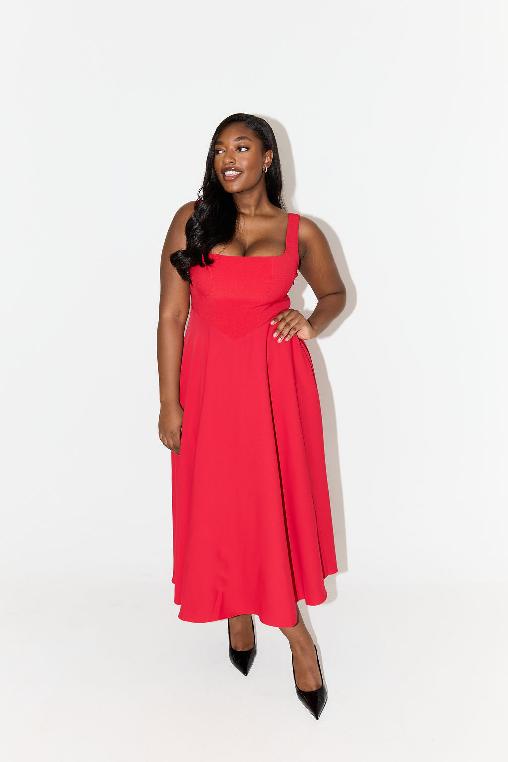 Kiara - Elegant Midi Dress